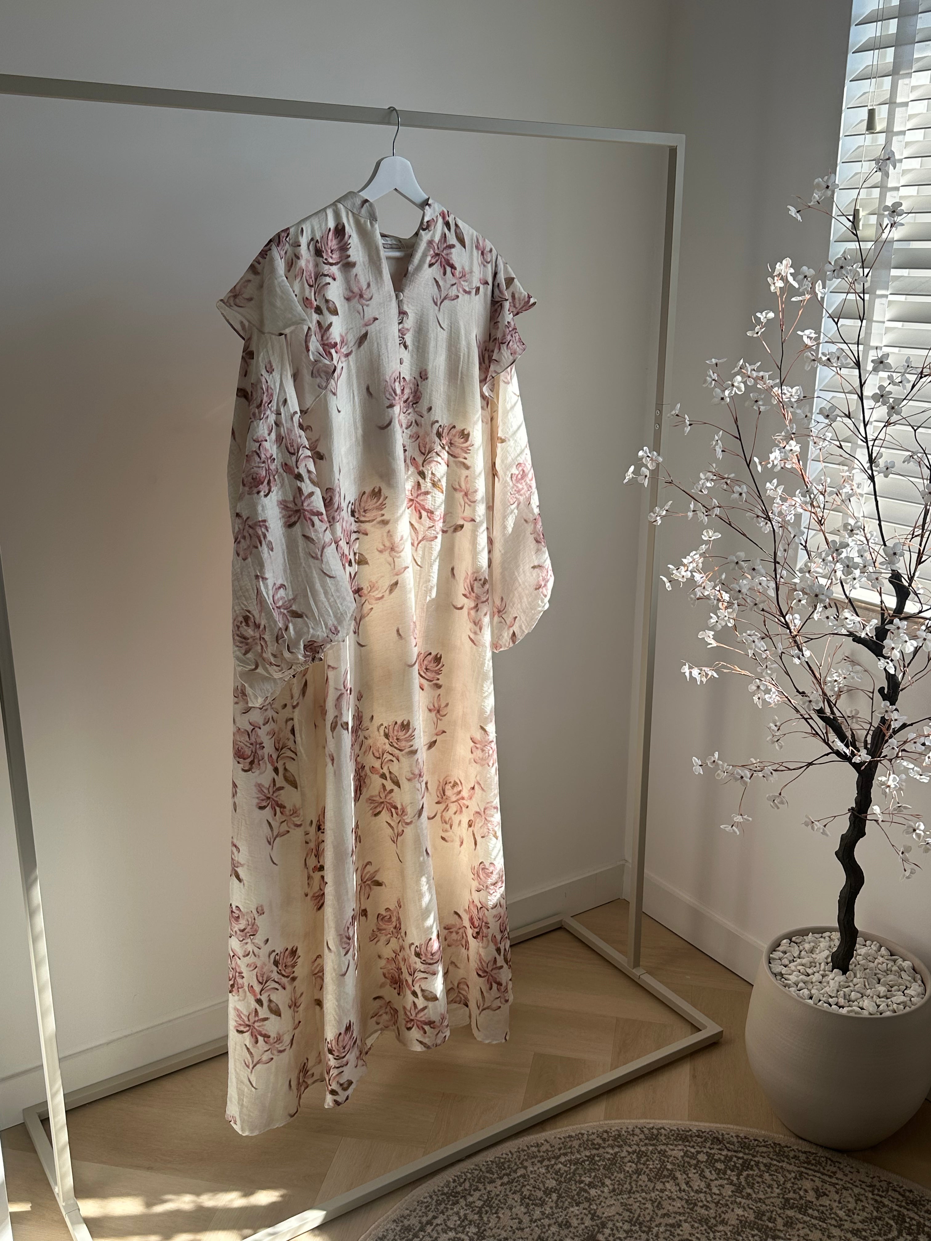 Livia dress - Cream floral